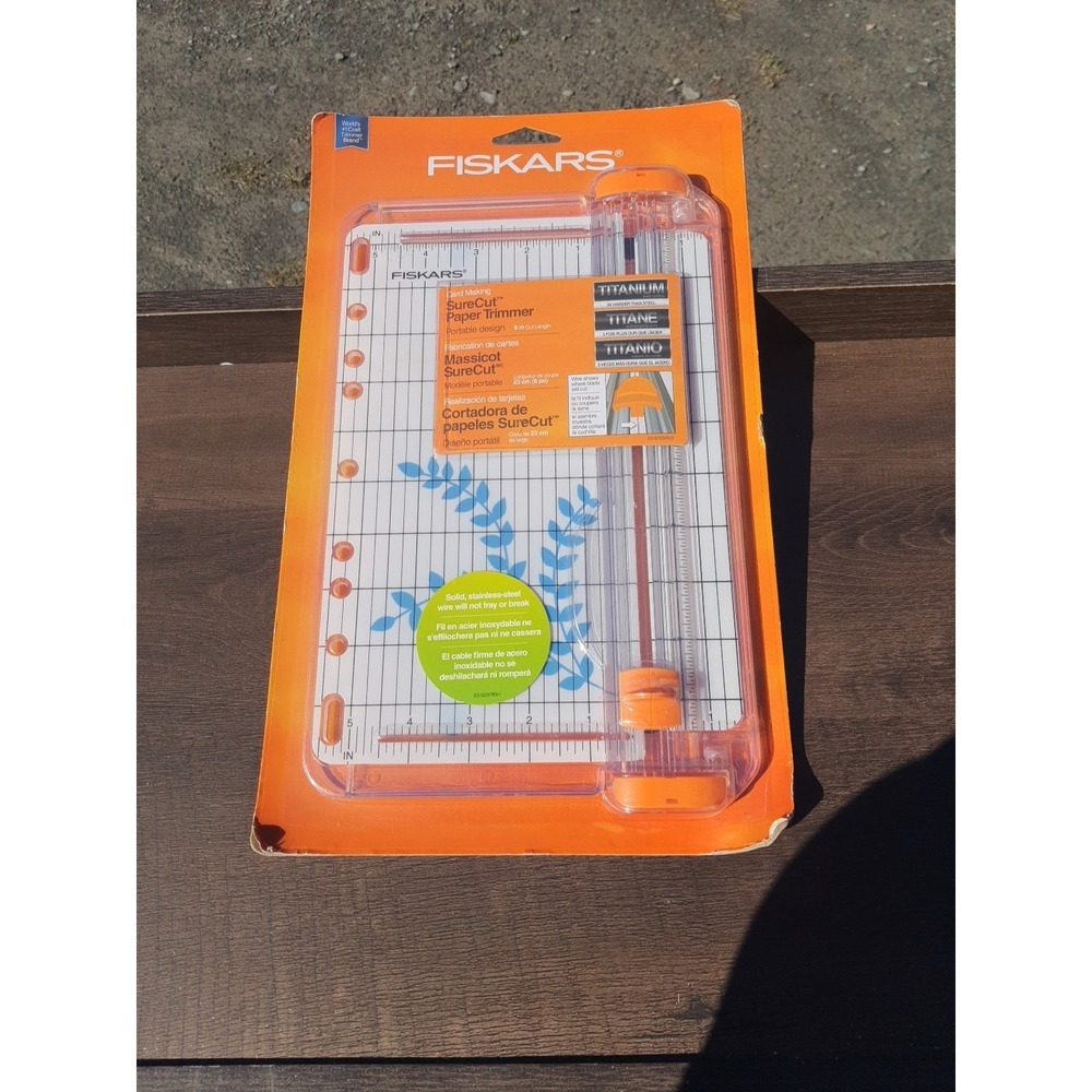 NEW Fiskars SureCut Titanium Trimmer #154460 10 Sheet Maximum Cut 9" Cut Length